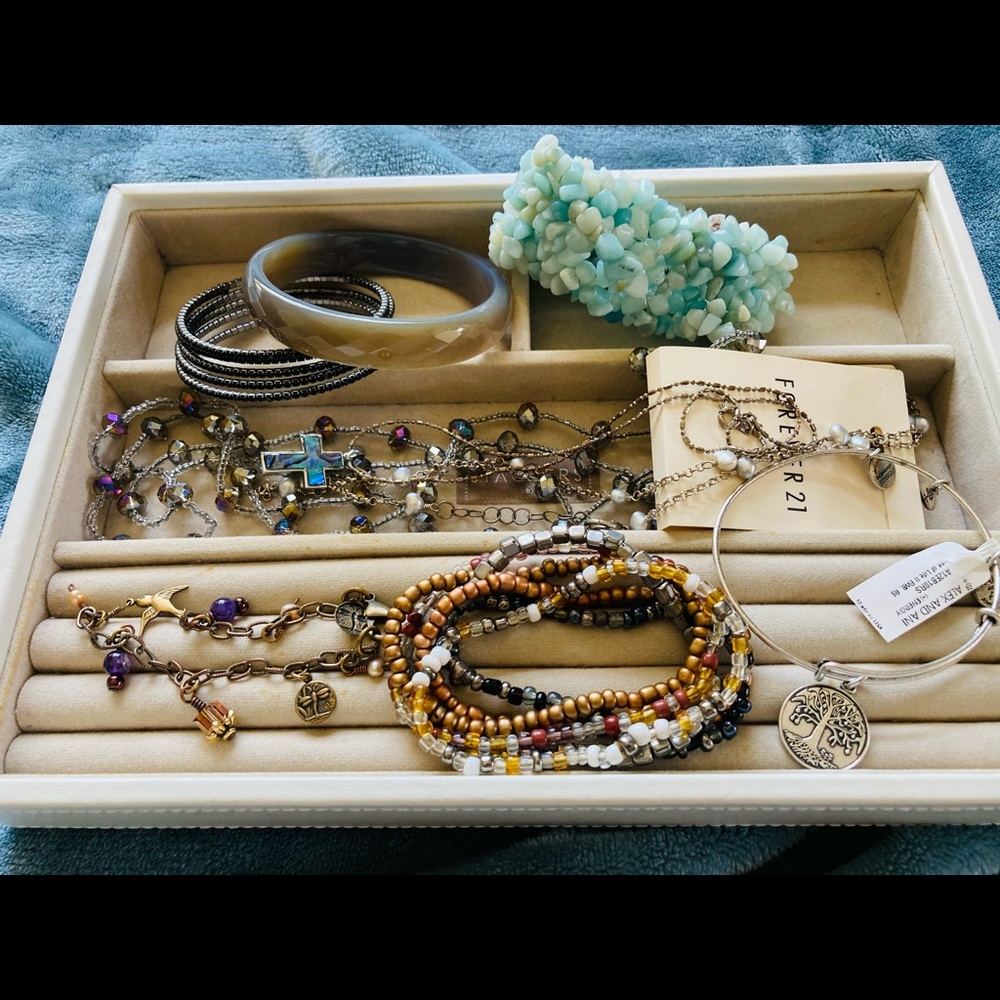 Jewelry + Organizer